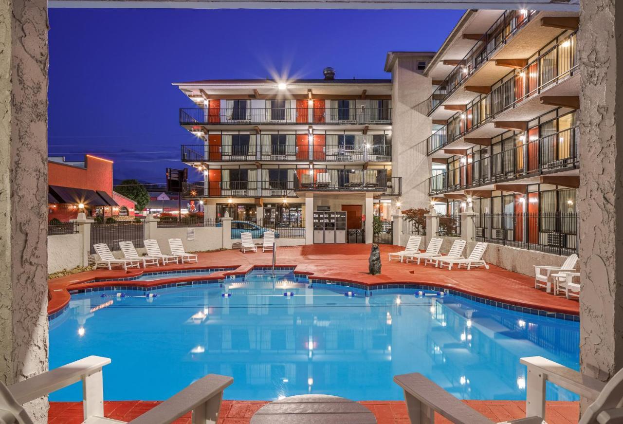 Americana Inn A Travelodge By Wyndham Pigeon Forge Exterior foto